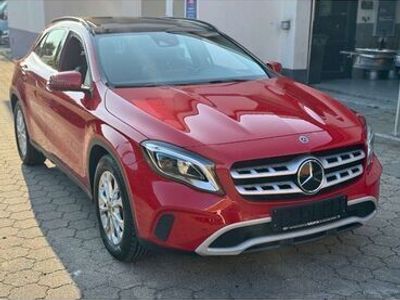 Mercedes GLA220