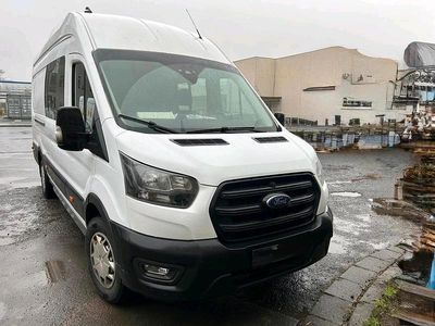 Gebraucht Ford Transit Trend 170 PS (125 kW) 2022 Weiß Limousine