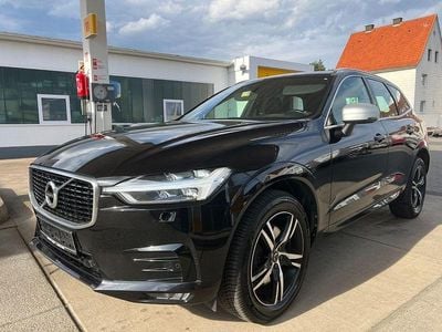 Second-hand Volvo XC60 R-Design 190 CP (139 kW) 2018 Negru SUV
