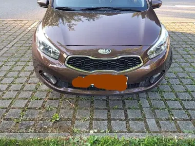 Gebraucht Kia Ceed Attract 99 PS (72 kW) 2012 Kleinwagen