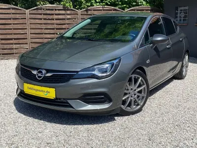 Gebraucht Opel Astra Elegance 145 PS (106 kW) 2020 You drive me crazy Limousine