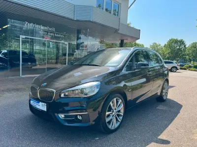 Gebraucht BMW 220 Active Tourer Luxury Line 192 PS (141 kW) 2017 Schwarz Van / Kleinbus