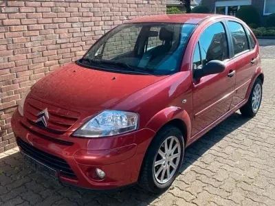 Gebraucht Citroën C3 Comfort 88 PS (64 kW) 2008 Rot Limousine