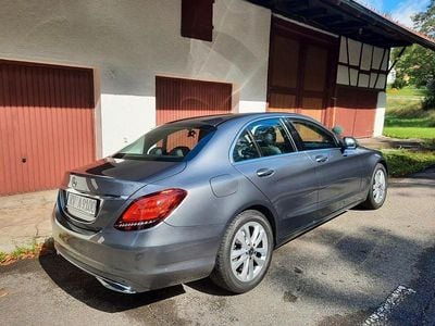 Gebraucht Mercedes C220 194 PS (142 kW) 2019 Grau Limousine