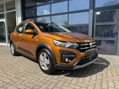Gebraucht Dacia Sandero Comfort 91 PS (66 kW) 2021 Taklamakan orange Kleinwagen
