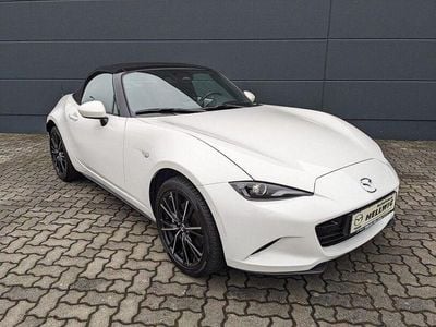 Second-hand Mazda MX5 Exclusive 184 CP (135 kW) 2024 Alb Cabrio