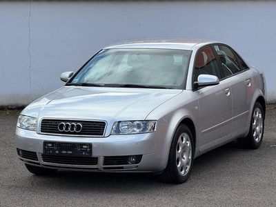 Używany Audi A4 131 KM (96 kW) 2004 Srebrny Sedan/Limuzyna