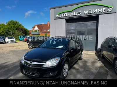 Gebraucht Opel Astra Edition 116 PS (85 kW) 2009 Schwarz Kombi