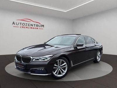 Gebraucht BMW 740 Sport Line 320 PS (235 kW) 2016 Limousine