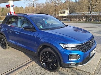 Second-hand VW T-Roc Sportline 150 CP (110 kW) 2021 Albastru SUV