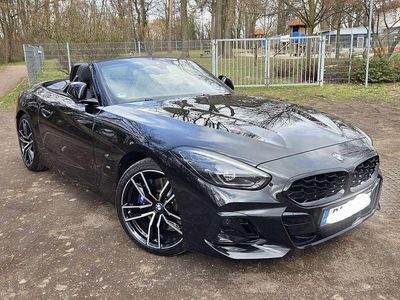 Gebraucht BMW Z4 M Sport 197 PS (144 kW) 2025 Schwarz Cabrio