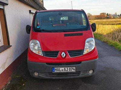 Rot Gebraucht 2013 Renault Traffic Van / Kleinbus | 5.000 €