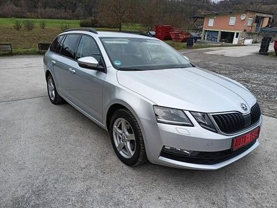 Gebraucht Skoda Octavia Style 116 PS (85 kW) 2019 Silber Limousine