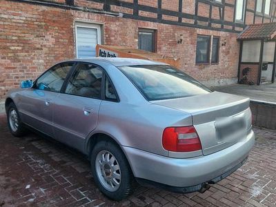 Gebraucht Audi A4 1998 Silber Limousine