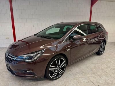 Usata Opel Astra 136 CV (100 kW) 2017 Marrone Station wagon