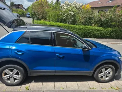 Gebraucht VW T-Roc Life 150 PS (110 kW) 2022 Blau SUV