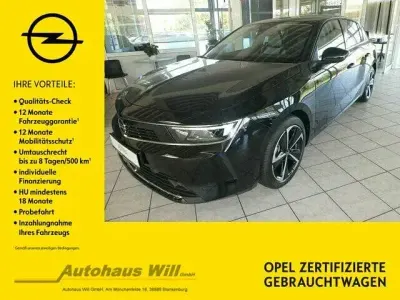 Gebraucht Opel Astra Elegance 131 PS (96 kW) 2023 Diamant schwarz/karbon schwarz Limousine