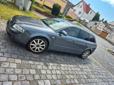 Gebraucht Audi A4 163 PS (119 kW) 2002 Grau Kombi