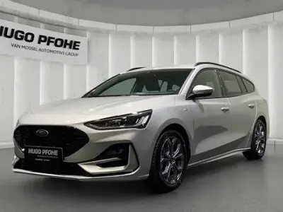 Gebraucht Ford Focus ST-Line X 155 PS (114 kW) 2024 Moondust silver metallic Kombi