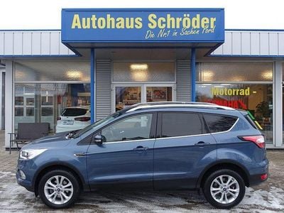 Chroma blau Gebraucht 2019 Ford Kuga Titanium SUV | 12.990 € (Fairer Preis)
