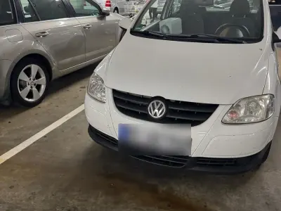 Gebraucht VW Fox 55 PS (40 kW) 2009 Weiß Kleinwagen