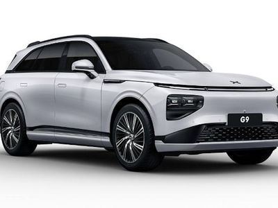 Begagnad XPENG G9 AWD Performance 405 kW (551 HK) 2025 Vit SUV