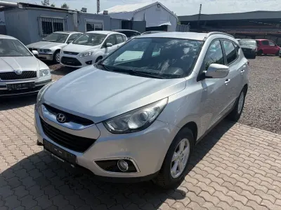 Usata Hyundai ix35 Style 163 CV (119 kW) 2011 Argento SUV