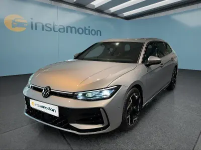 Gebraucht VW Passat 193 PS (141 kW) 2025 Silber Kombi