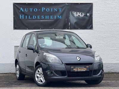 Grau Gebraucht 2011 Renault Scénic III Van / Kleinbus | 5.490 € (Fairer Preis)
