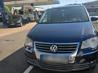Gebraucht VW Touran 140 PS (102 kW) 2007 Blau Van / Kleinbus