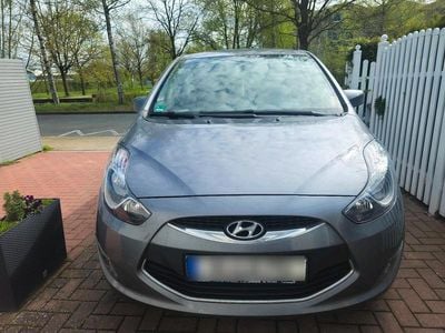 Usata Hyundai ix20 90 CV (66 kW) 2015 Grigio Utilitaria