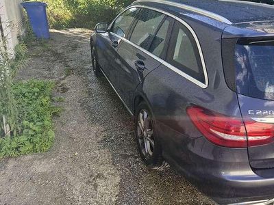 Gebraucht Mercedes 220 170 PS (125 kW) 2016 Kombi