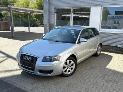 Gebraucht Audi A3 Attraction 102 PS (75 kW) 2006 Silber Kleinwagen