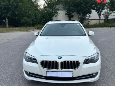 Gebraucht BMW 520 184 PS (135 kW) 2013 Weiß Limousine