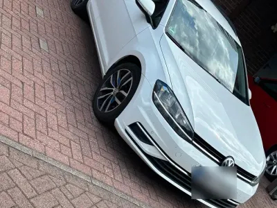 Gebraucht VW Golf VII 116 PS (85 kW) 2017 Weiß Kombi