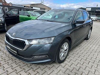 Second-hand Skoda Octavia Exclusive 150 CP (110 kW) 2021 Gri Break