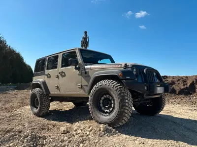 Gebraucht Jeep Wrangler Rubicon 200 PS (147 kW) 2017 Beige SUV