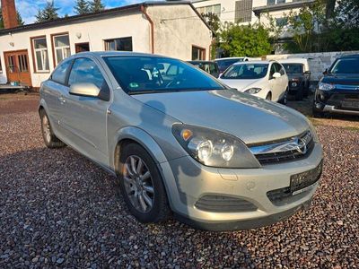 Opel Astra GTC