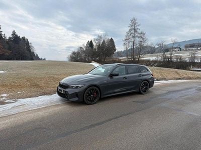 Grau Gebraucht 2023 BMW M340 M Sport Limousine | 48.900 € (Fairer Preis)