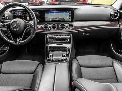 Mercedes E200