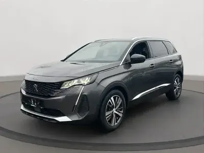 Gebraucht Peugeot 5008 Allure 136 PS (100 kW) 2024 Lackierung platiniumgrau/meta (metallic) SUV