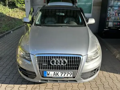Käytetty Audi Q5 S-Line 179 HP (131 kW) 2010 Harmaa Katumaasturi