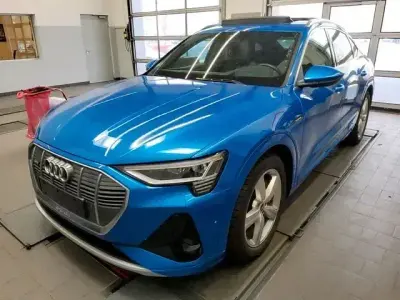 Gebraucht Audi e-tron S-Line 230 kW (313 PS) 2022 Blau SUV