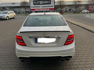 Gebraucht Mercedes C180 Edition 156 PS (114 kW) 2014 Weiß Limousine