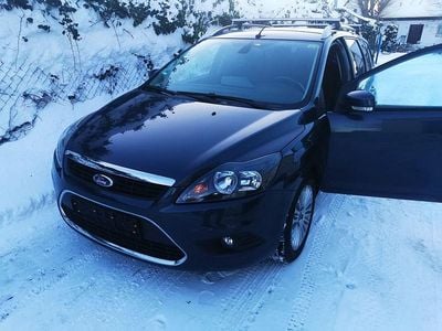 Grau Gebraucht 2009 Ford Focus Kombi | 3.600 € (Fairer Preis)