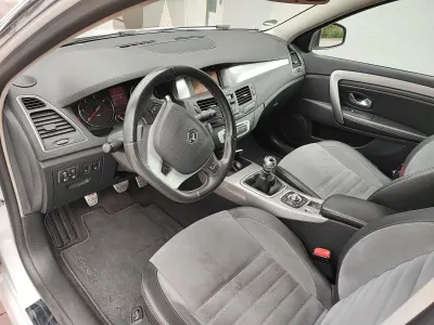 Używany Renault Laguna GrandTour GT 173 KM (127 kW) 2014 Biały Kombi