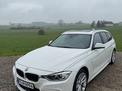 Gebraucht BMW 320 M Sport 184 PS (135 kW) 2014 Weiß Limousine