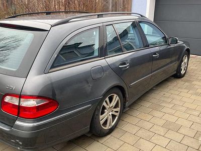 Mercedes E280
