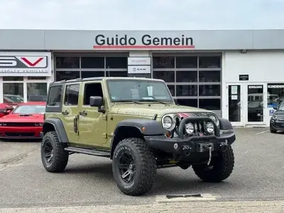 Gebraucht Jeep Wrangler Unlimited Rubicon 284 PS (208 kW) 2013 Commando green SUV