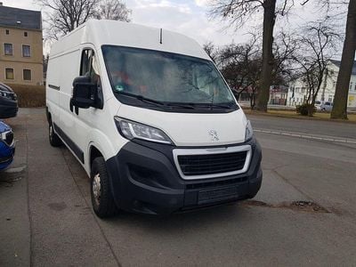 Gebraucht Peugeot Boxer Premium 140 PS (102 kW) 2021 Weiß Van